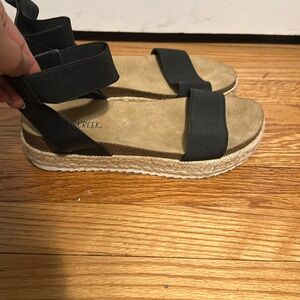 Cute chunky summer sandal